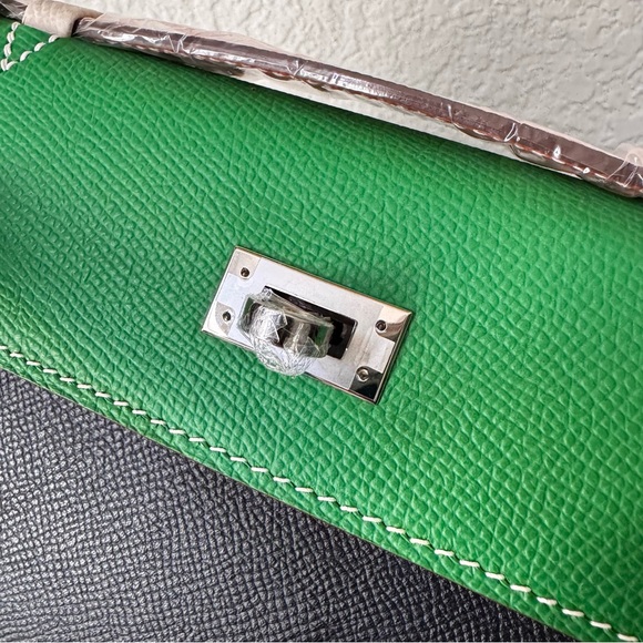 LEATHER INSIDE & OUT Black Red Green Colorblock Epsom 22 KL Pochette Bag S16 - Picture 10 of 13